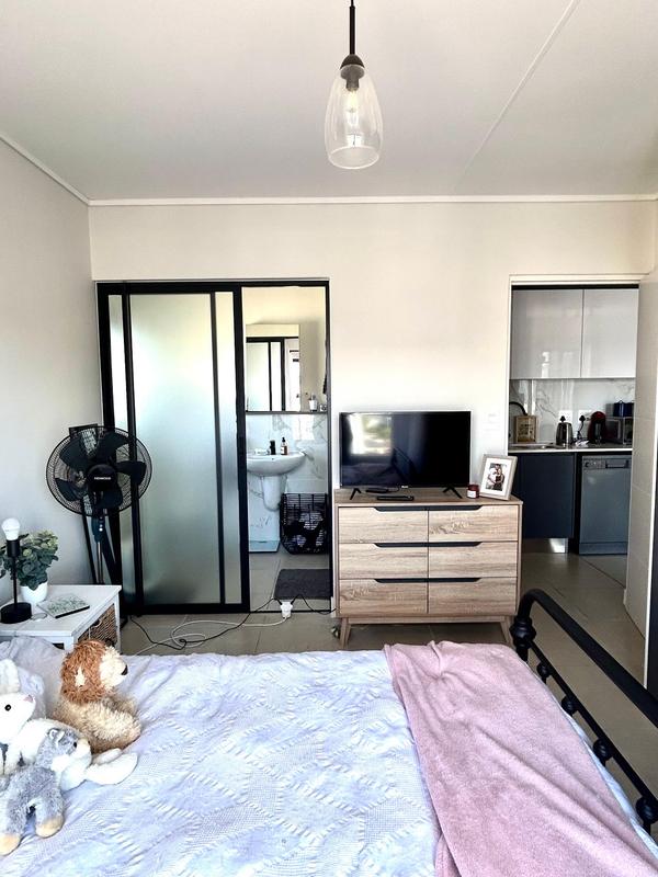 To Let 1 Bedroom Property for Rent in The Huntsman Western Cape